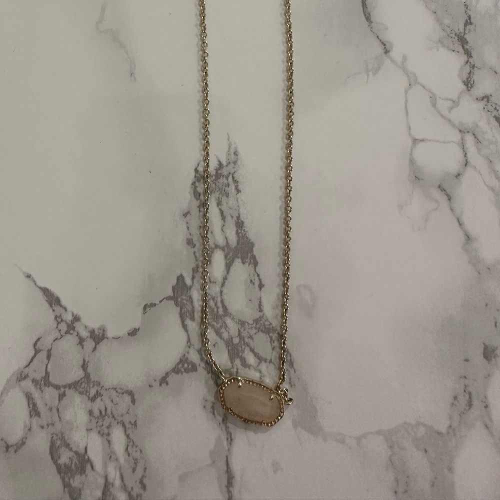 Kendra Scott Necklace - rose quartz. Worn 1 time